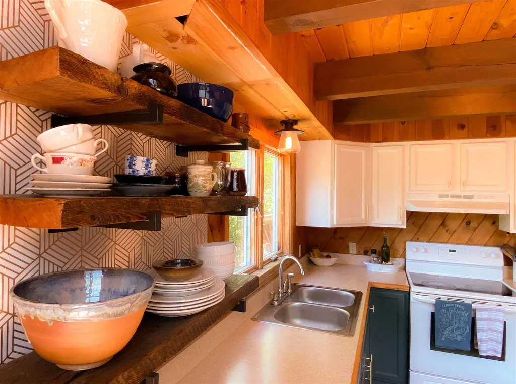 19 Juniper Meadow Road Danbury NH 03230