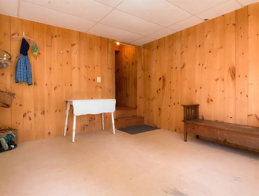 19 Juniper Meadow Road Danbury NH 03230