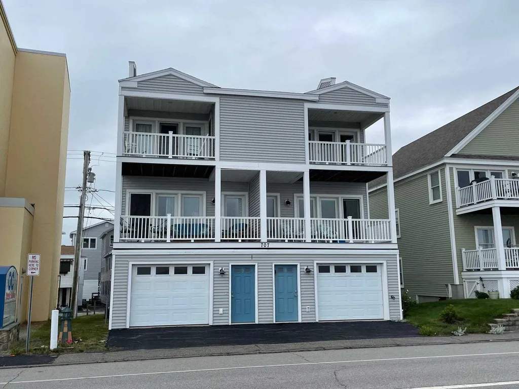 707 Ocean Boulevard Hampton NH 03842