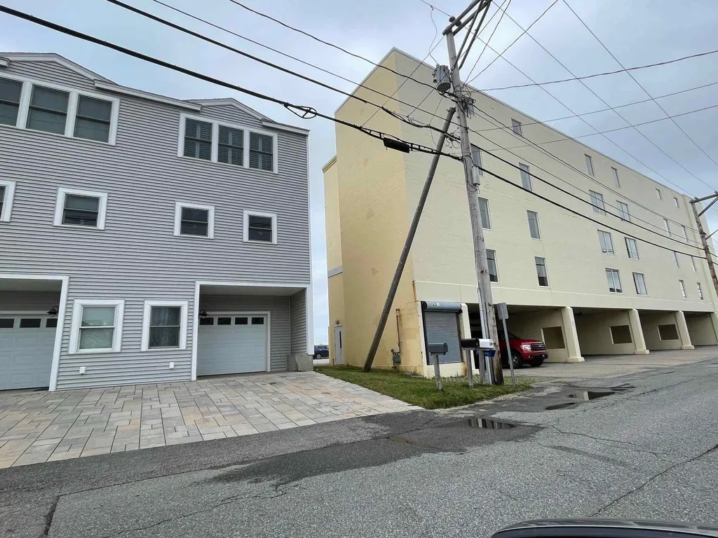 707 Ocean Boulevard Hampton NH 03842