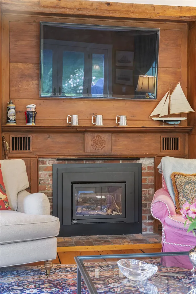 2 Goodfellow Road Hanover NH 03755