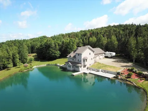 185 Hidden Pines Drive Derby VT 05829