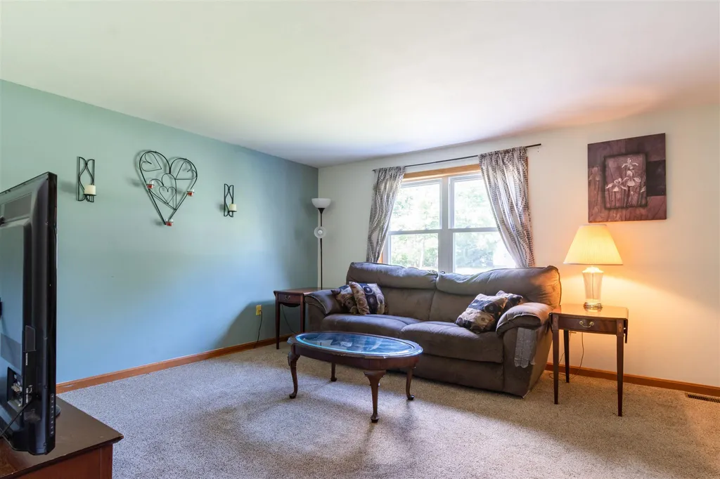 22b Mill Road Kingston NH 03848