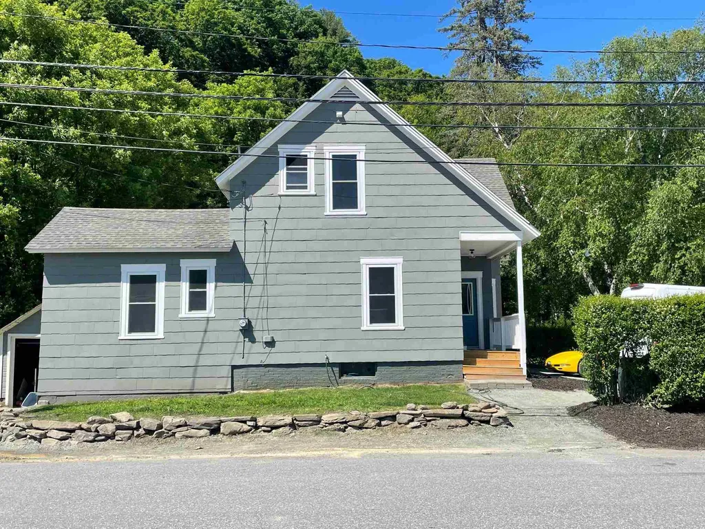 216 Hazen Street Hartford VT 05001