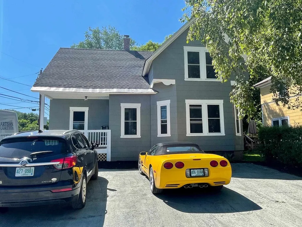 216 Hazen Street Hartford VT 05001