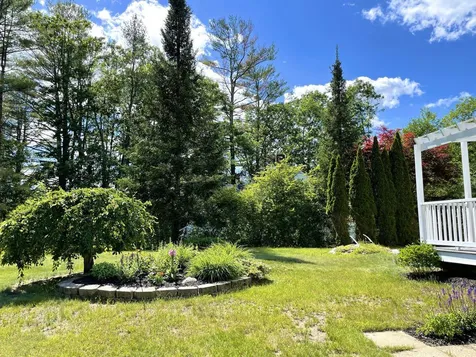 192 N Shore Road Hebron NH 03241