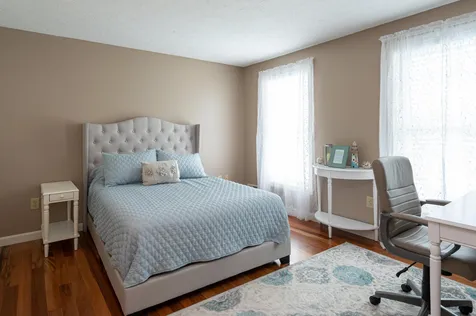 94 Sugar Hill Lane Manchester NH 03109