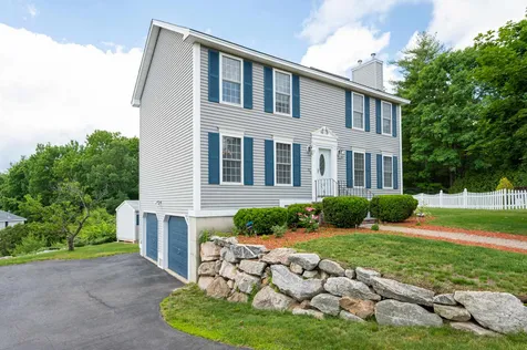 94 Sugar Hill Lane Manchester NH 03109