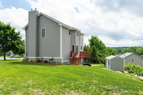 94 Sugar Hill Lane Manchester NH 03109