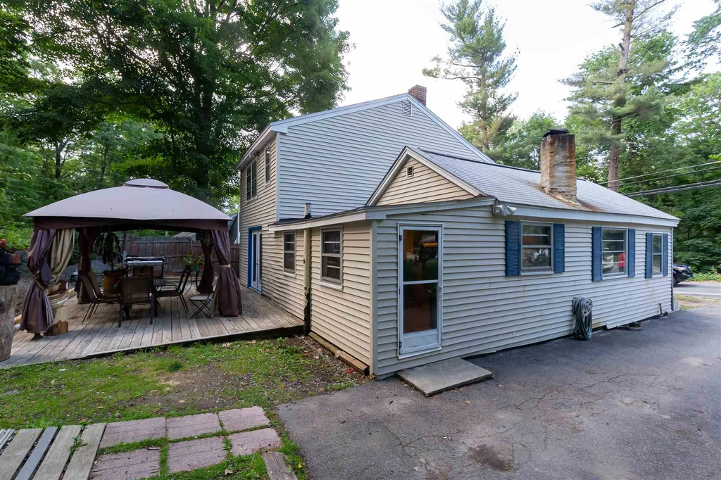 78 Silver Lake Road Hollis NH 03049