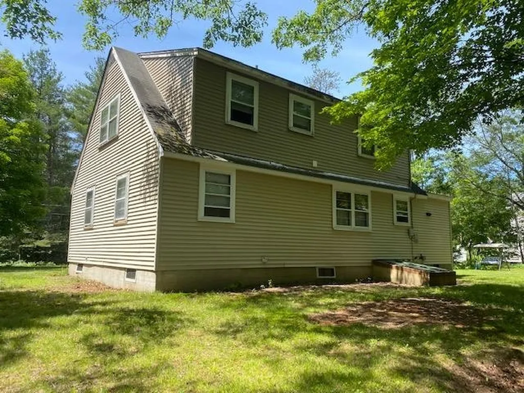 378 Parker Mountain Road Barrington NH 03825