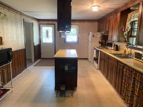378 Parker Mountain Road Barrington NH 03825