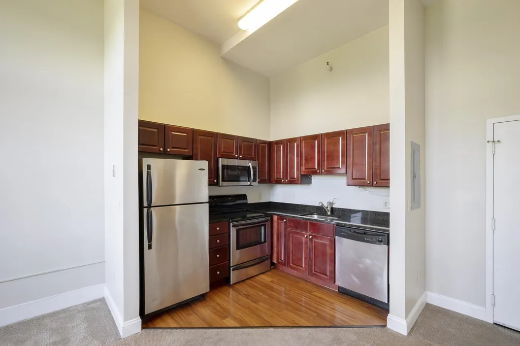 15 Mount Street Mary's Way Hooksett NH 03106
