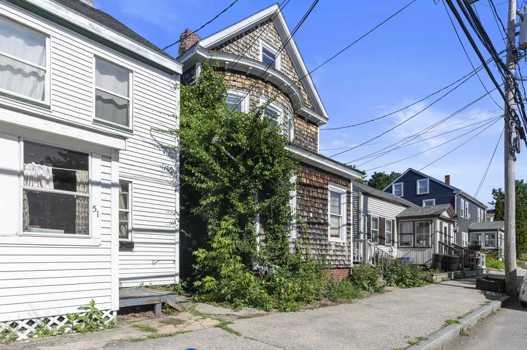 47 Green Street Somersworth NH 03878
