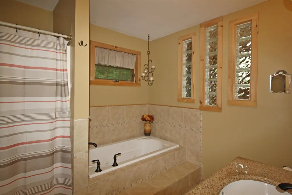 59 Partridge Trail Leicester VT 05733