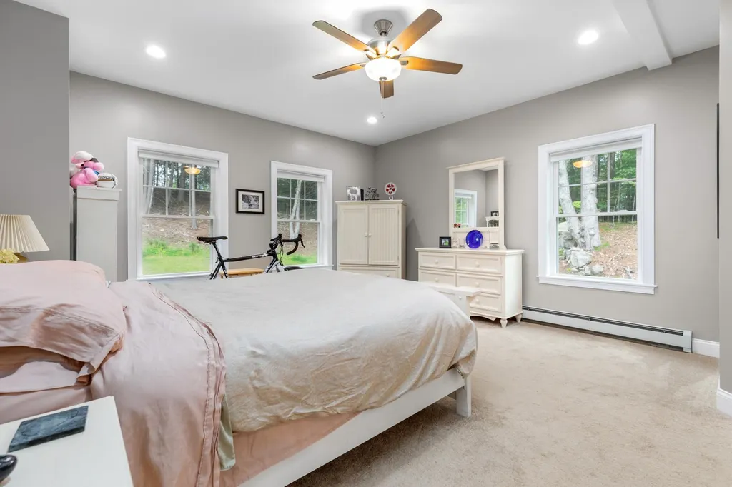 33 Mills Falls Road Barrington NH 03825