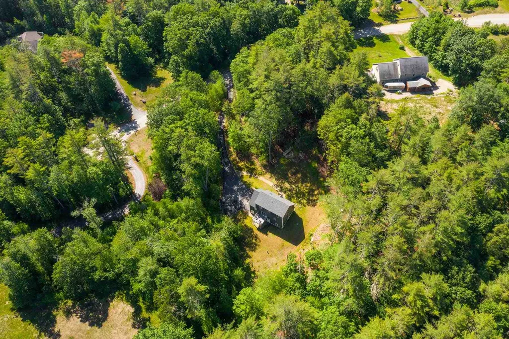33 Mills Falls Road Barrington NH 03825