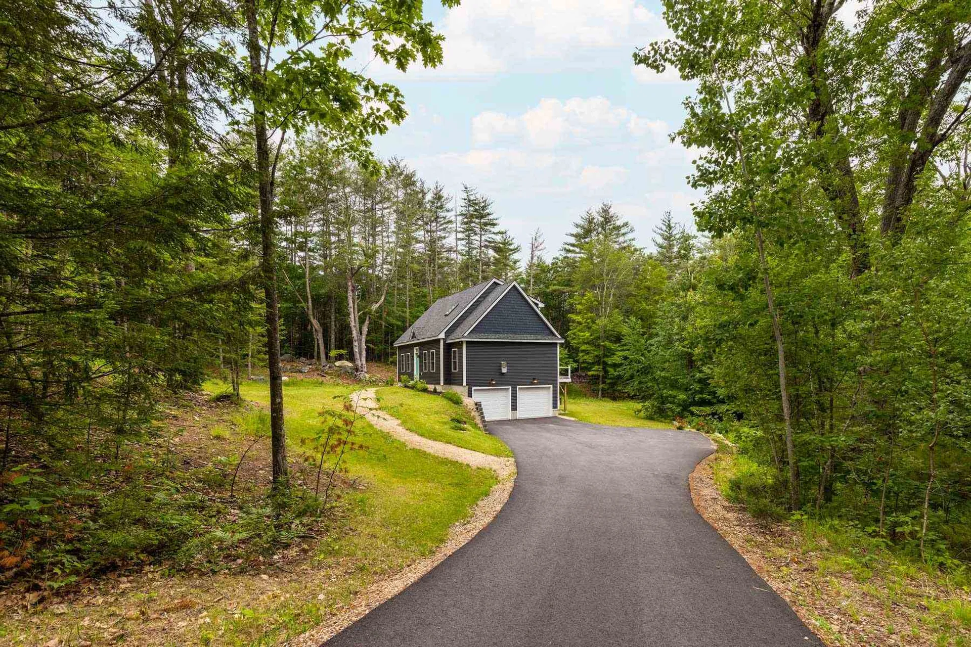 33 Mills Falls Road Barrington NH 03825