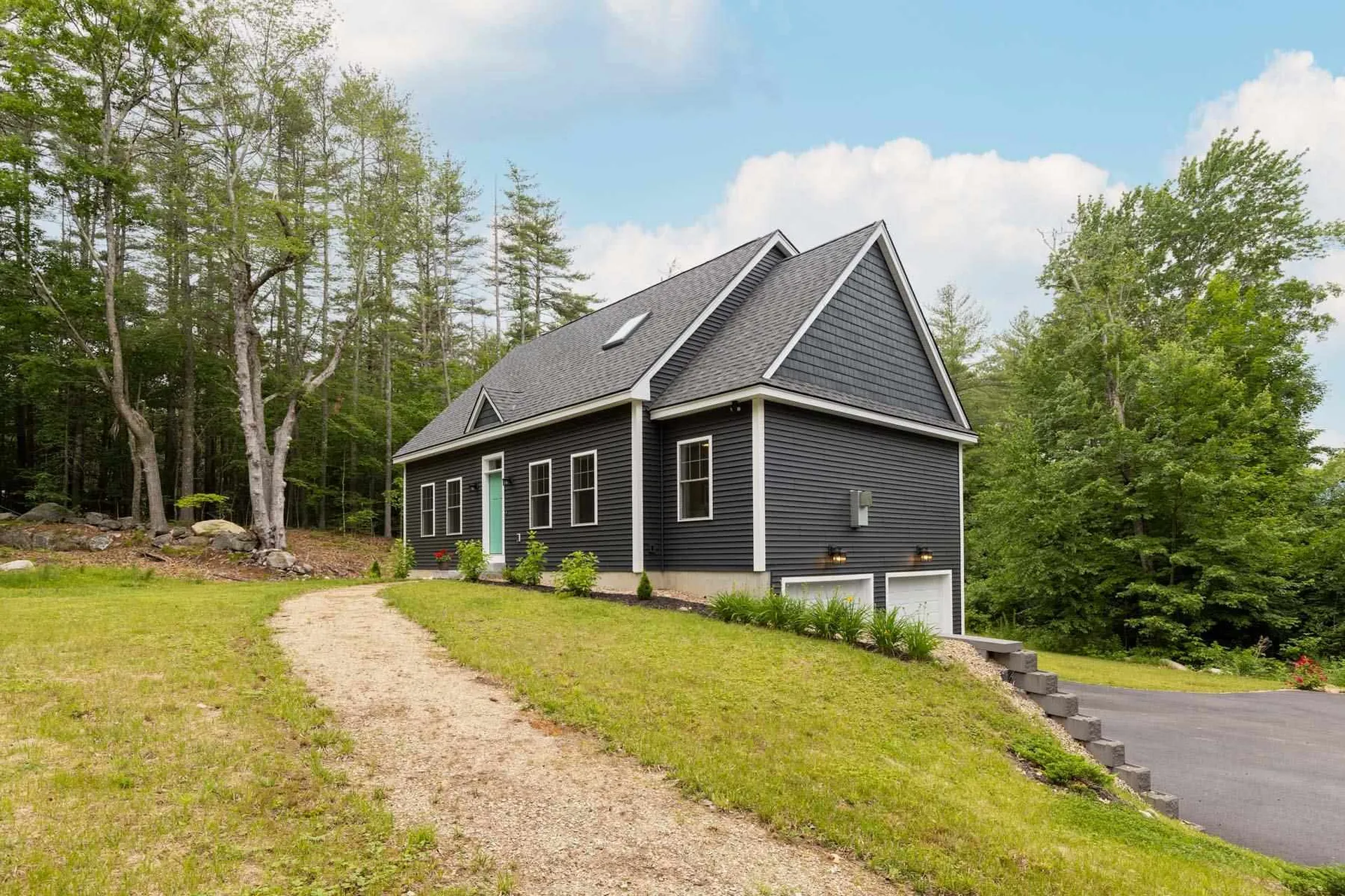 33 Mills Falls Road Barrington NH 03825