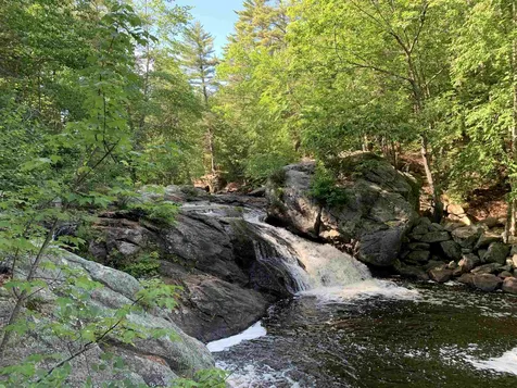 33 Mills Falls Road Barrington NH 03825