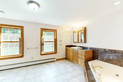 21 Kenrick Farm Road Franklin NH 03235