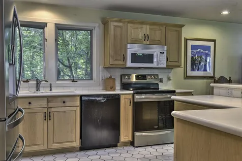 318 Hurricane Road Keene NH 03431
