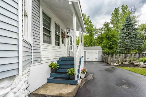 22 Glenridge Avenue Manchester NH 03102