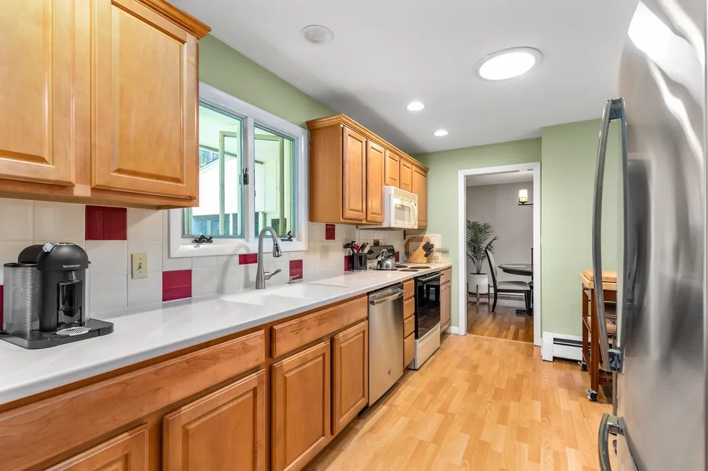 1380 Elwyn Road Portsmouth NH 03801