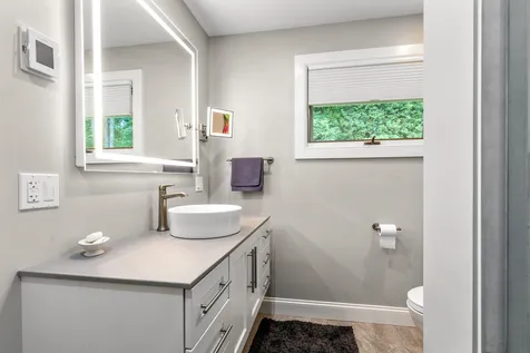 1380 Elwyn Road Portsmouth NH 03801