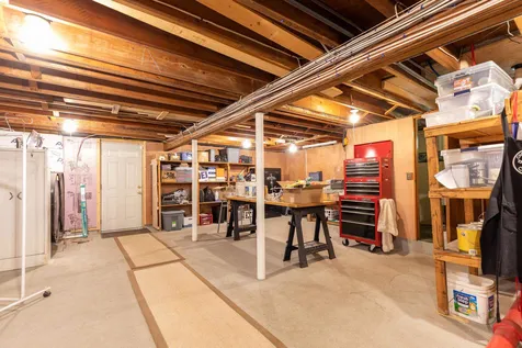 1380 Elwyn Road Portsmouth NH 03801