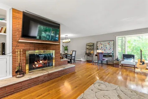 1380 Elwyn Road Portsmouth NH 03801