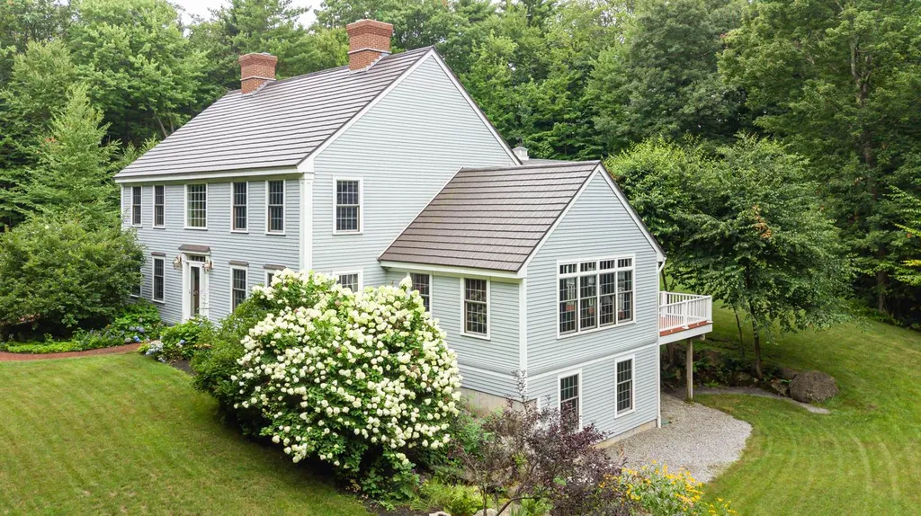 6 Carriage Road New Boston NH 03070