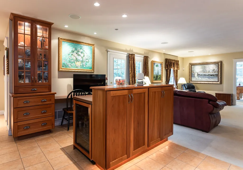 6 Carriage Road New Boston NH 03070