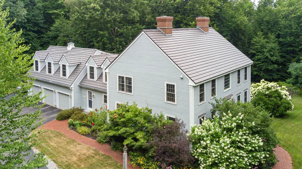 6 Carriage Road New Boston NH 03070