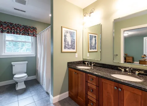 6 Carriage Road New Boston NH 03070
