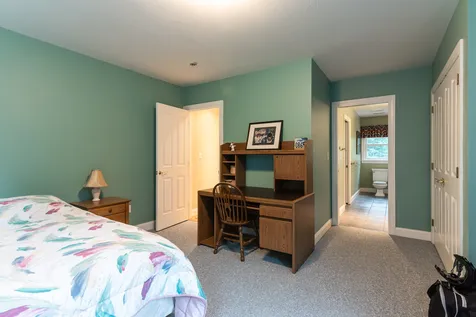 6 Carriage Road New Boston NH 03070
