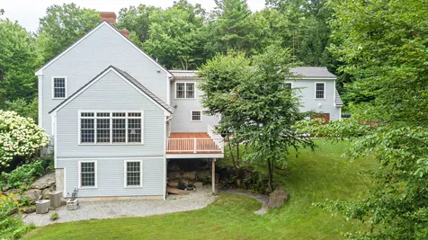 6 Carriage Road New Boston NH 03070