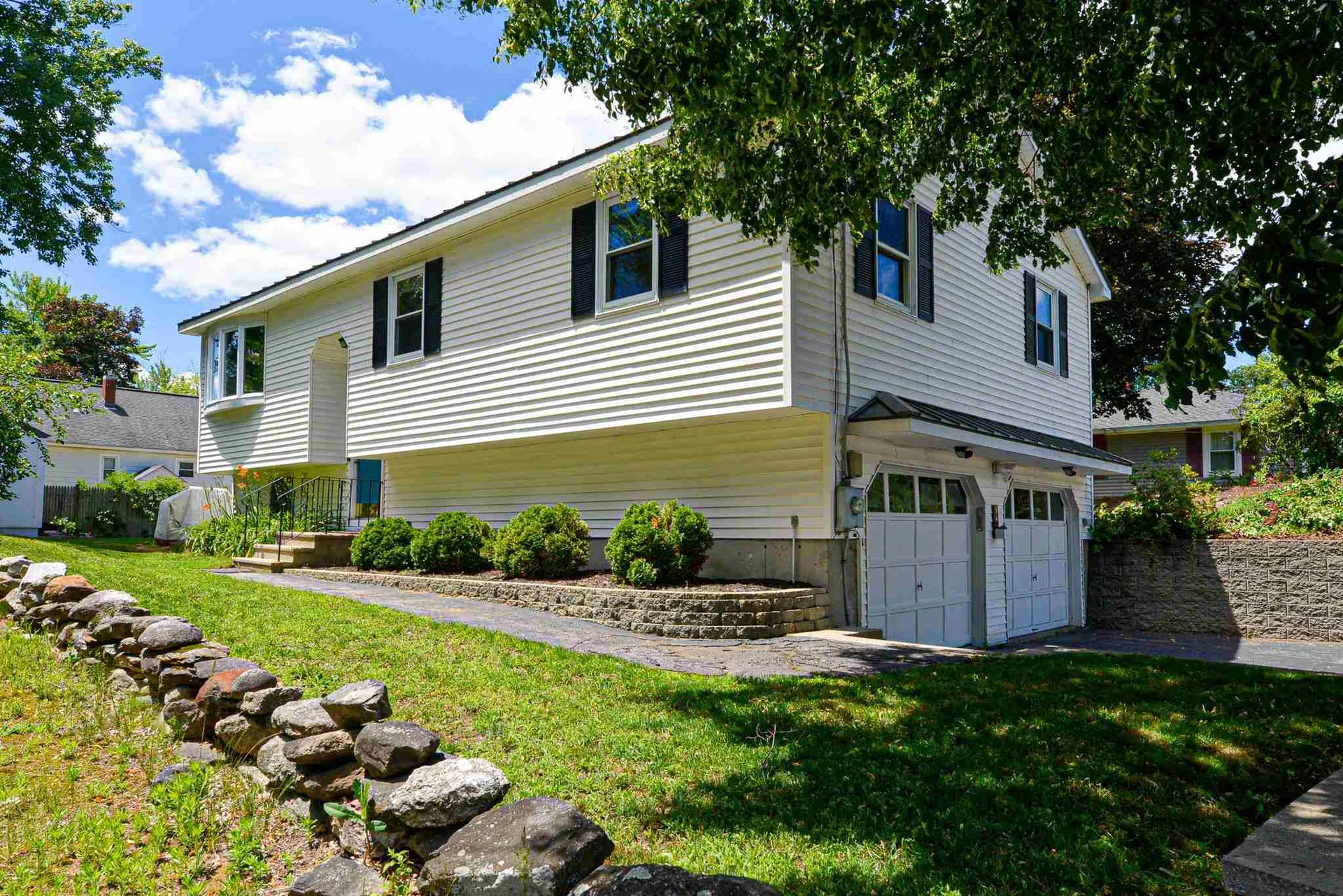 94 Comeau Street Manchester NH 03102