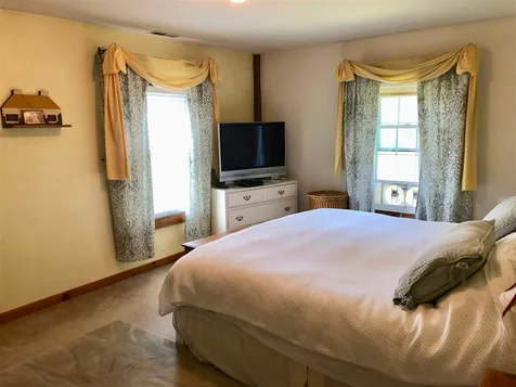 374 North Street Chester VT 05143