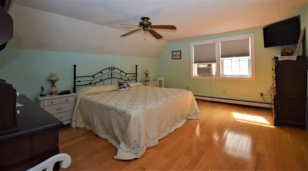 10 Stoneybrook Lane Kingston NH 03848