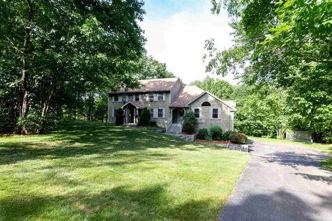 25 Hickory Road Hampstead NH 03841