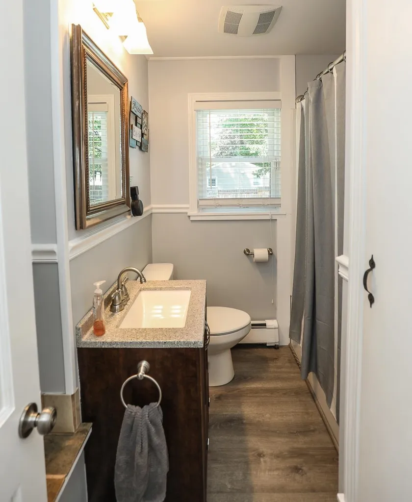 212 Holly Avenue Manchester NH 03103