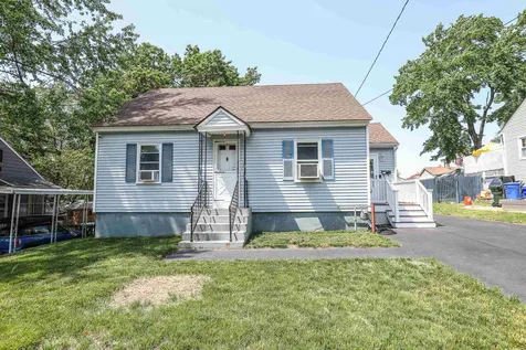 212 Holly Avenue Manchester NH 03103