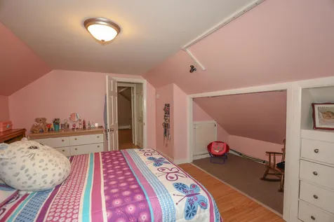 212 Holly Avenue Manchester NH 03103
