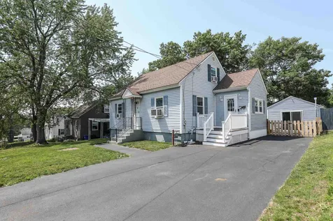 212 Holly Avenue Manchester NH 03103