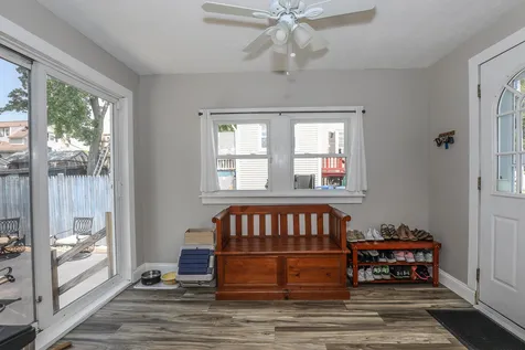 212 Holly Avenue Manchester NH 03103