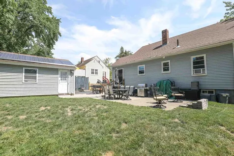 212 Holly Avenue Manchester NH 03103