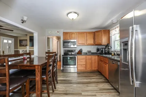 212 Holly Avenue Manchester NH 03103