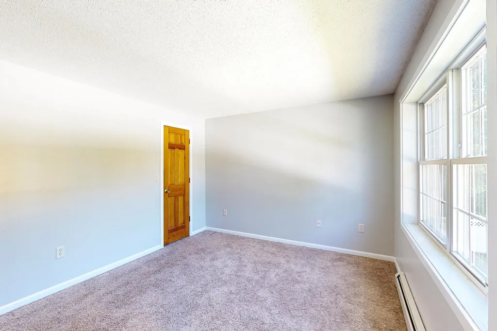 160 North Street Laconia NH 03246