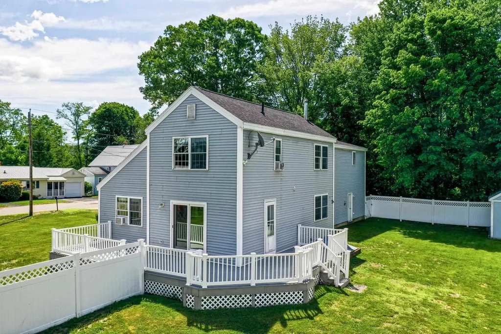 160 North Street Laconia NH 03246